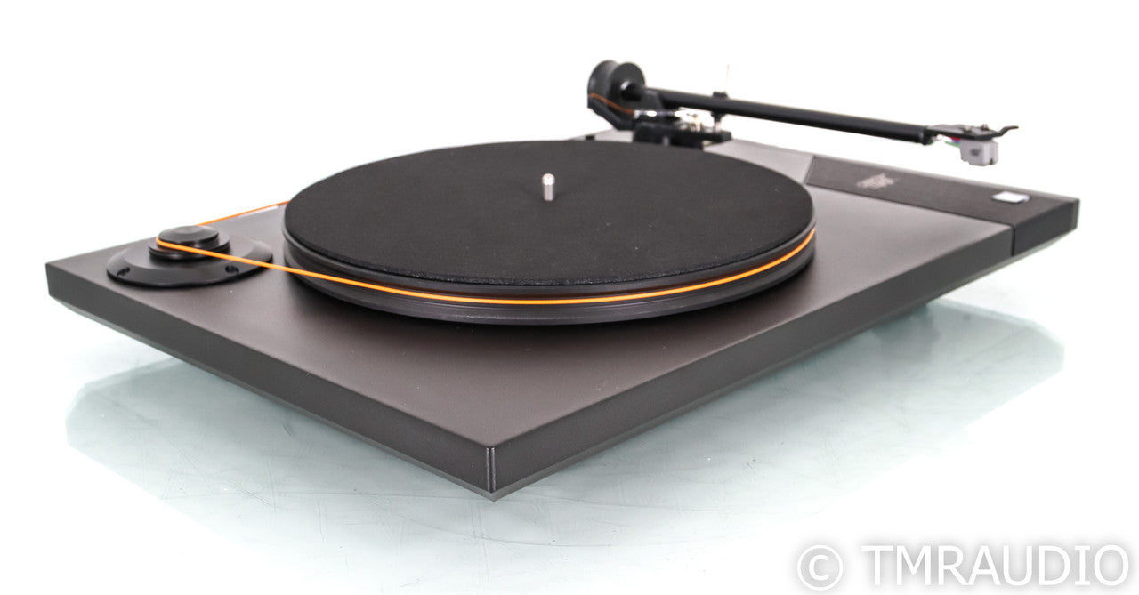 MoFi StudioDeck Belt Drive Turntable; StudioTracker MM Cartridge