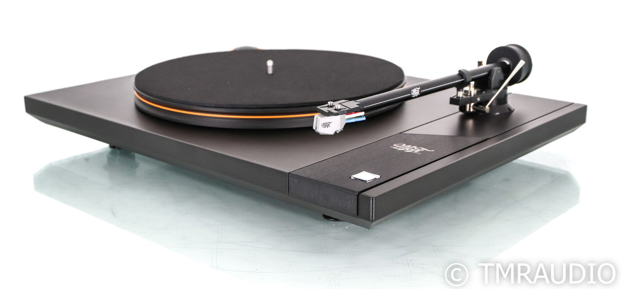MoFi StudioDeck Belt Drive Turntable; StudioTracker MM Cartridge