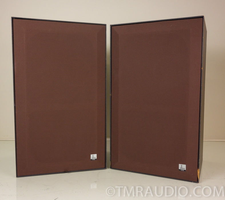 dba 100 Vintage Loudspeakes in Factory Boxes