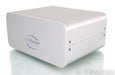 Audience Adept Response aR6 AC Power Line Conditioner; Silver