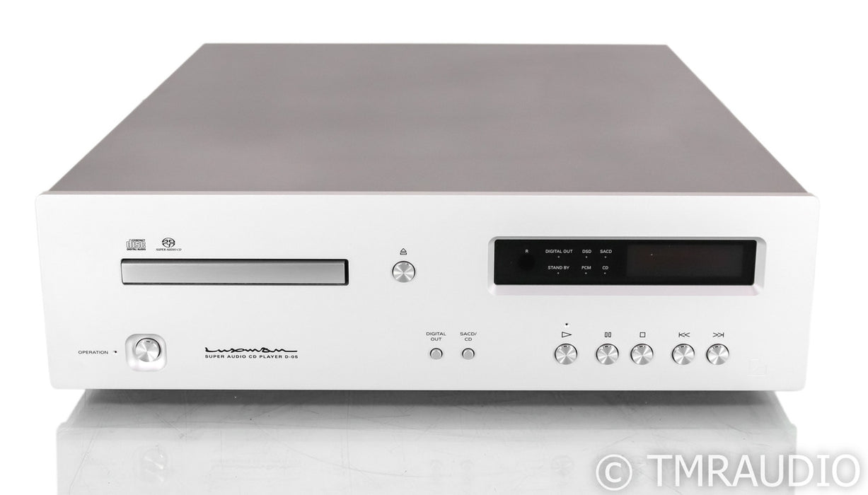 Luxman D-05 SACD / CD Player; Remote; D05