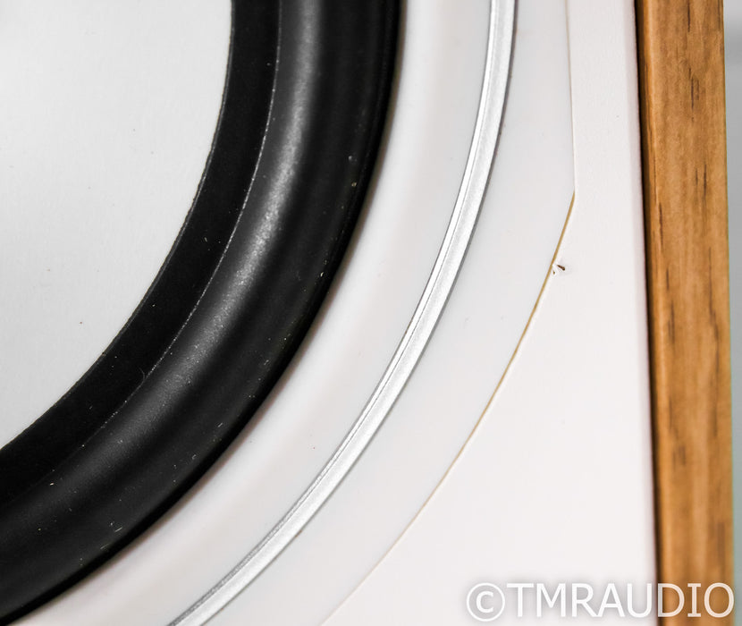 Triangle Borea BR03 Bookshelf Speakers; Light Oak Pair