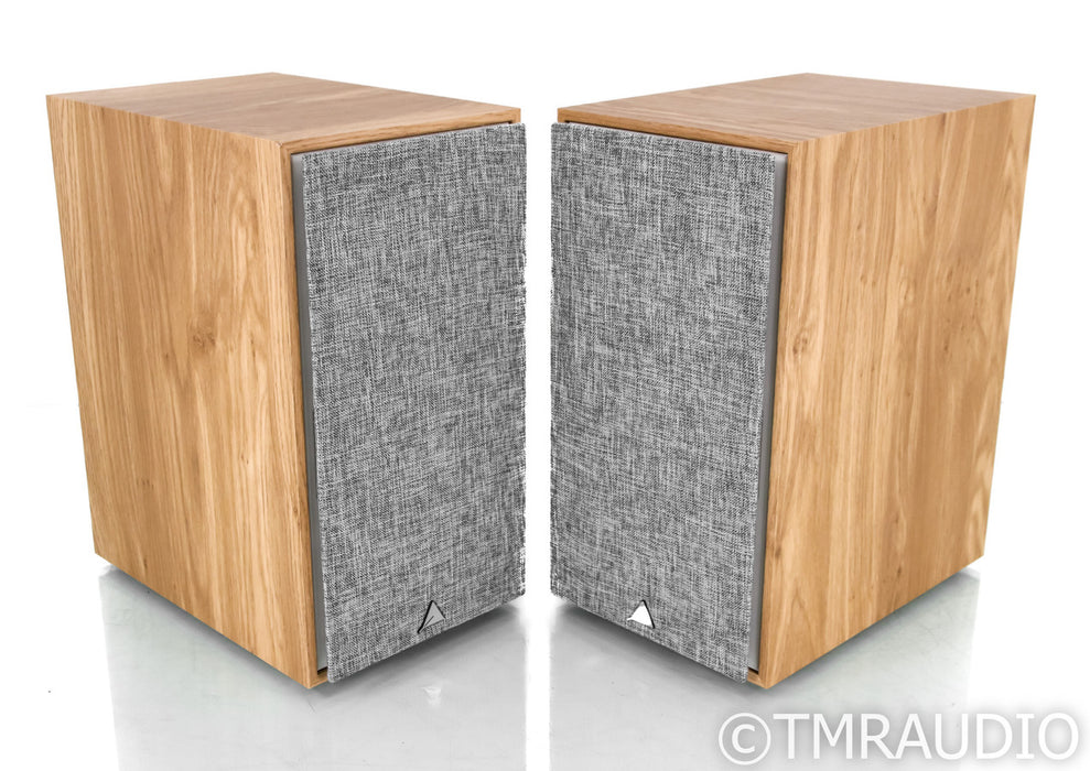 Triangle Borea BR03 Bookshelf Speakers; Light Oak Pair