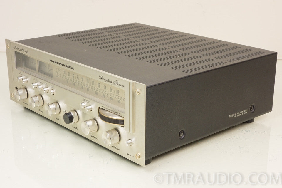 Marantz Model 2238b Vintage Stereo AM / FM Receiver