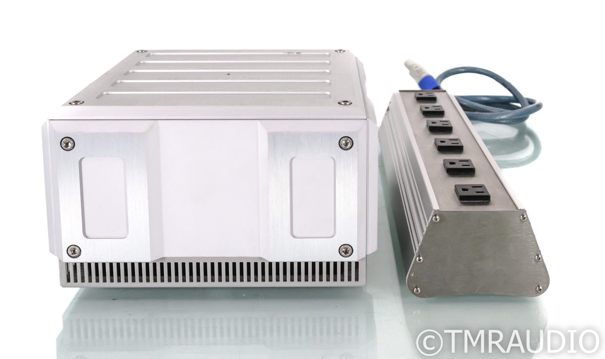 IsoTek GII Titan AC Power Line Conditioner; w/ Multi-Link 6 way
