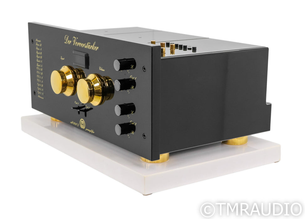 MBL Der Vorverst√§rker 6010 D Stereo Preamplifier; 6010D; Black & Gold