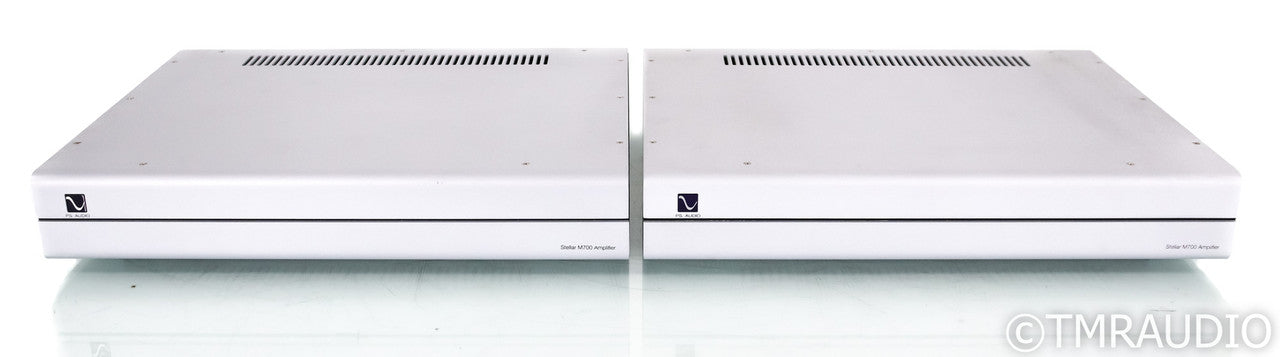 PS Audio Stellar M700 Mono Power Amplifiers; Silver (Used)