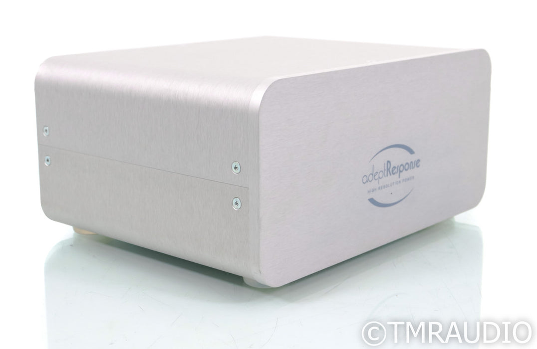 Audience adeptResponse aR6 AC Power Line Conditioner; Silver