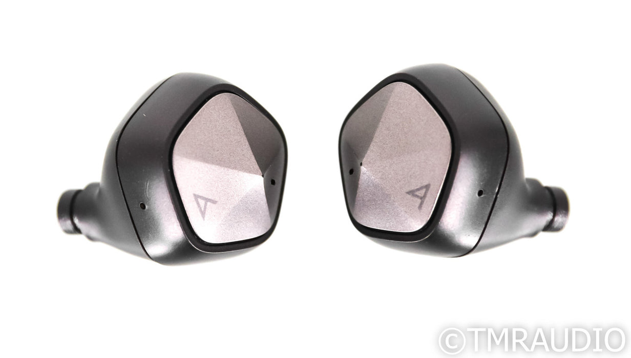 Astell & Kern AK UW100 Wireless In-Ear Monitors; IEM