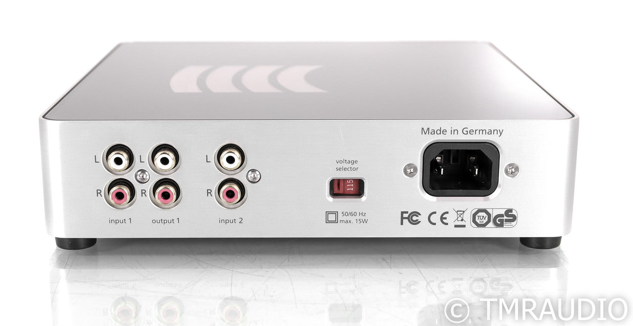 Beyerdynamic A2 Headphone Amplifier / Stand; Remote; Silver; A-2