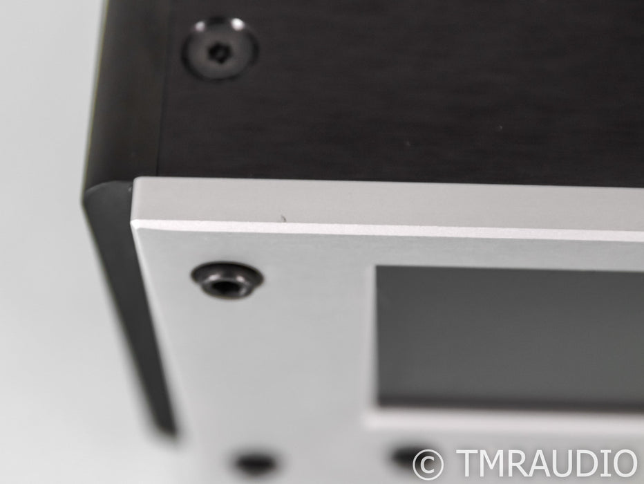 Benchmark HPA4 Headphone Amplifier; Silver; HPA-4
