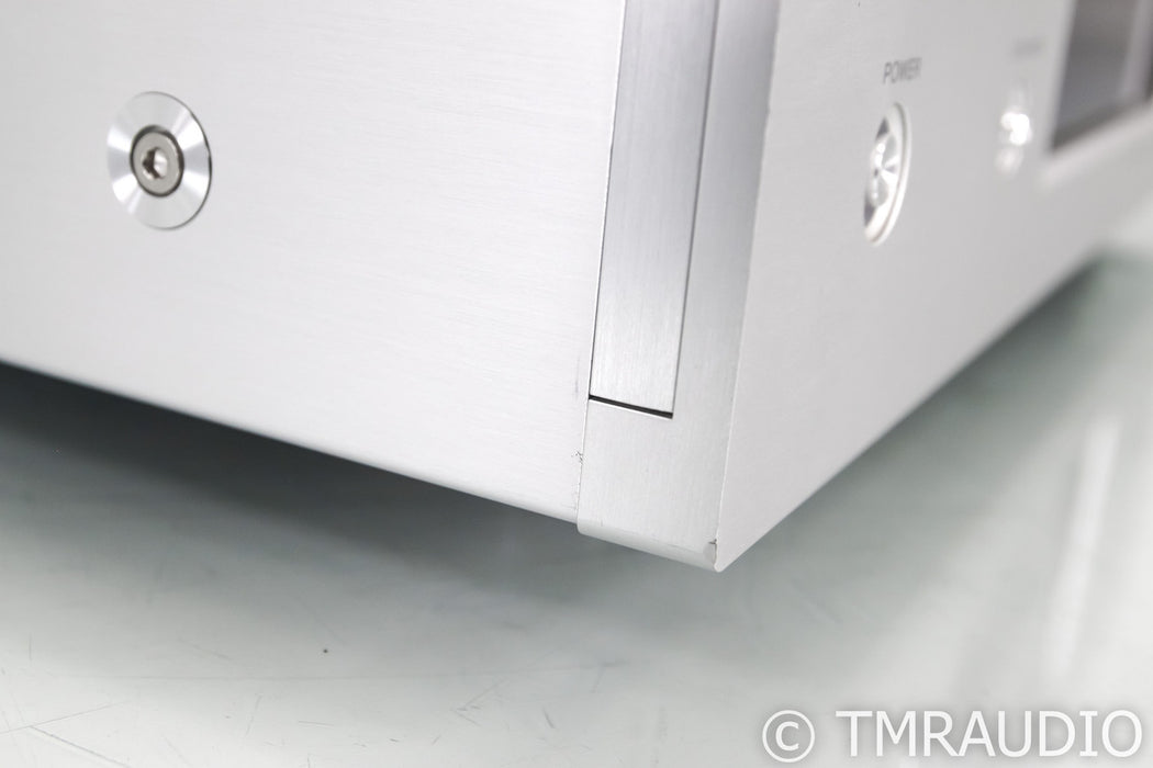 Esoteric UX-1 DVD / SACD / CD Player; Remote