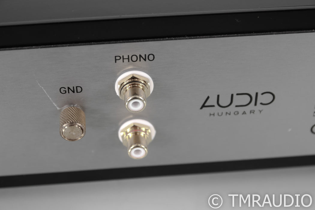 Audio Hungary Qualiton APR 204 Stereo Tube Preamplifier; MM Phono; Remote