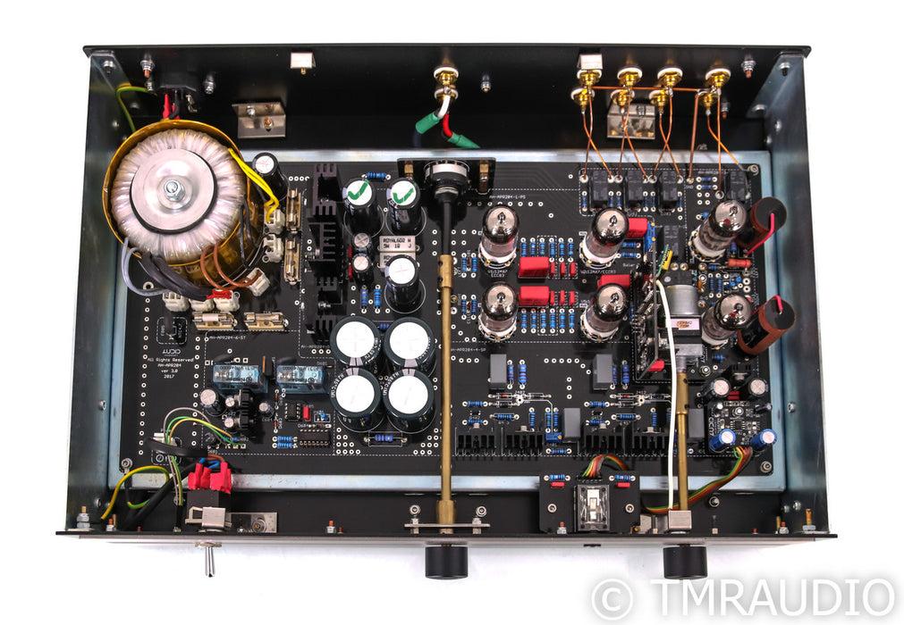 Audio Hungary Qualiton APR 204 Stereo Tube Preamplifier; MM Phono; Remote
