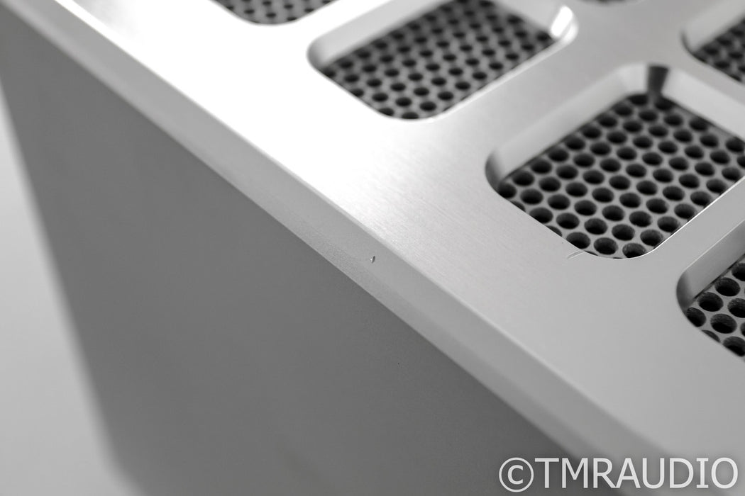 Luxman M-900u Stereo Power Amplifier; Silver