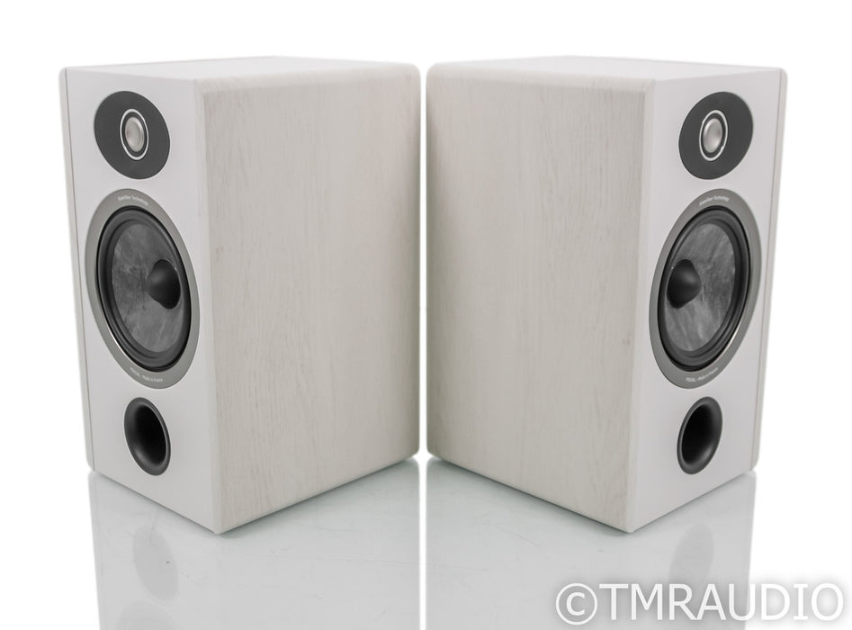 Focal Vestia N1 Bookshelf Speakers; Light Wood Pair (Open Box)