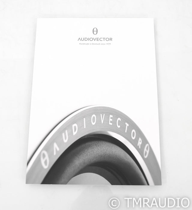 AudioVector QR-1 Bookshelf Speakers; QR1; Black Piano
