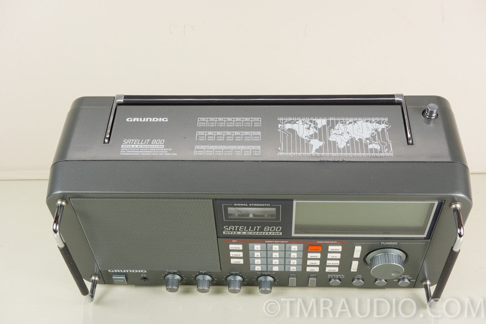 Grundig 800 Satellit Shortwave Radio / Receiver