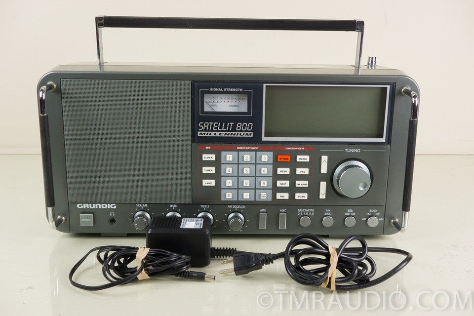 Grundig 800 Satellit Shortwave Radio / Receiver