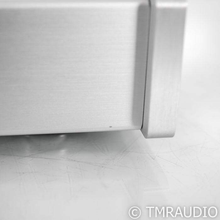 Lumin D2 Network Streamer; Silver; Remote