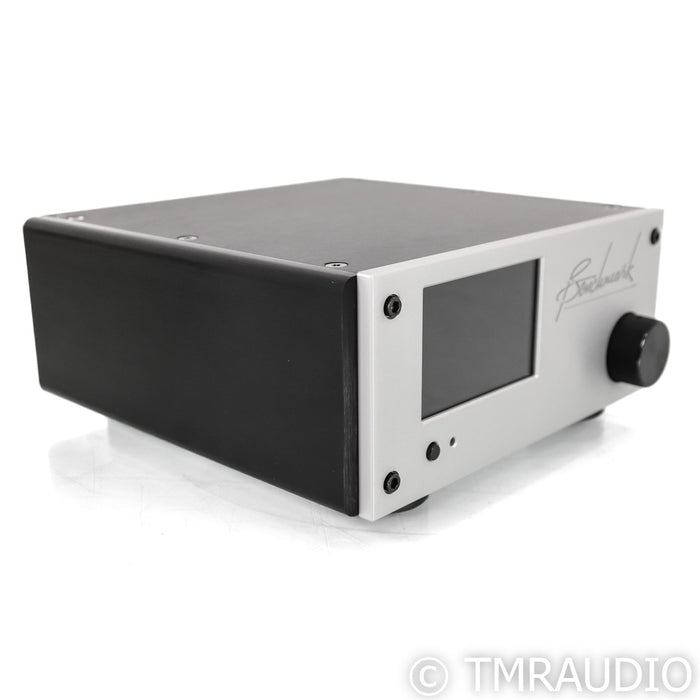 Benchmark LA4 Line Stereo Preamplifier; Black; Remote