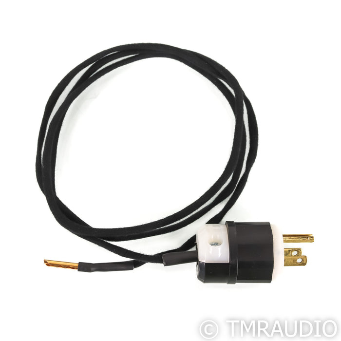 CAD Ground Control Cable; 1.4m; US Mains Power