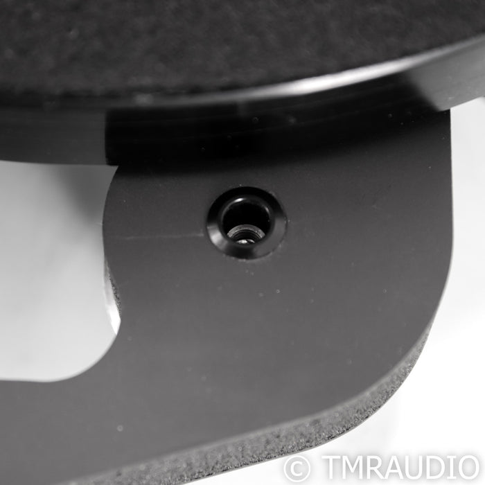 Rega Planar 8 Belt Drive Turntable; RB880 Tonearm; P8; Apheta 3 MC Cartridge