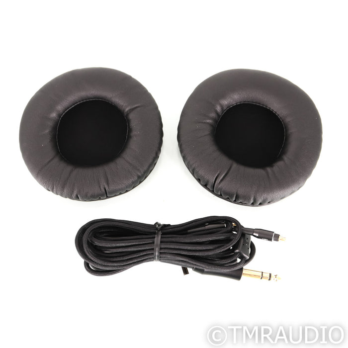 Audio-Technica ATH-AWKT Closed Back Headphones; Kokutan
