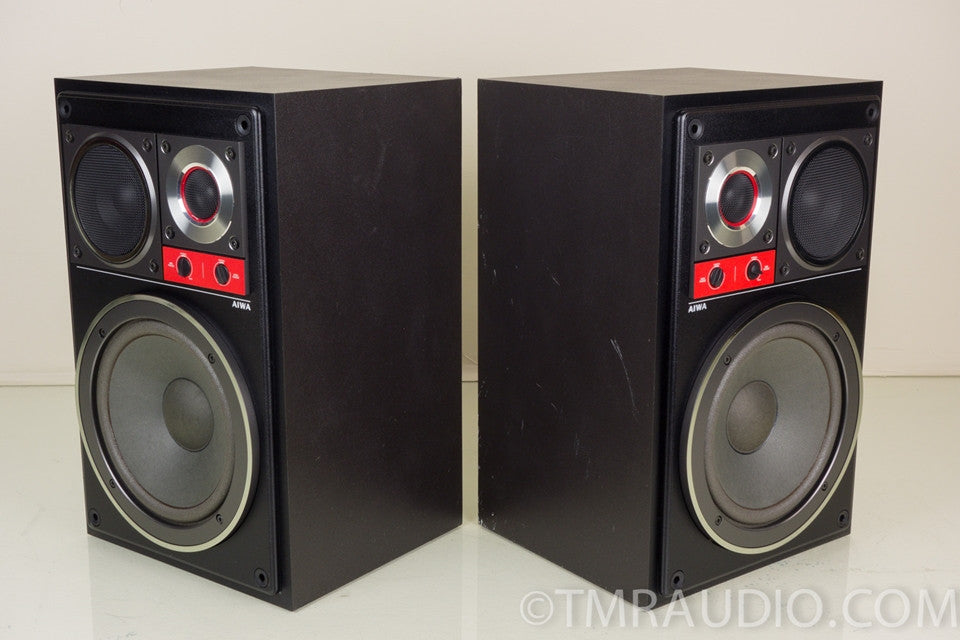 Aiwa SX-12 3-way Acoustic Suspension Speakers in Factory Box