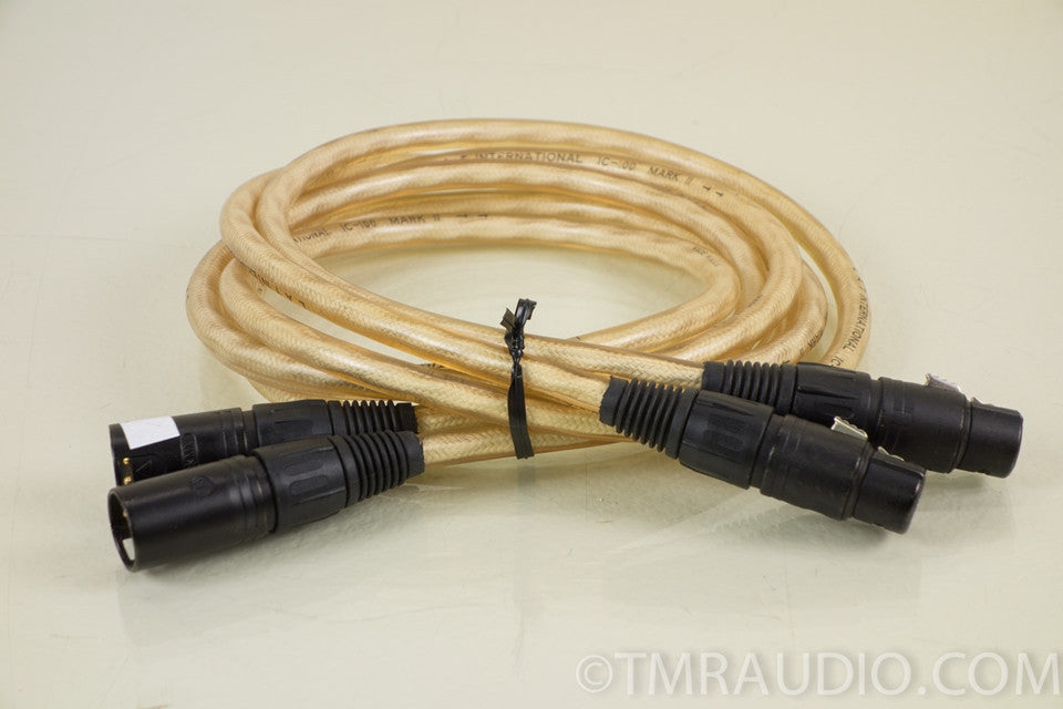 LAT International IC-100 mk ii Balanced Interconnects