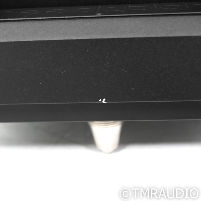 Wilson-Benesch Resolution Floorstanding Speakers; Carbon Fiber Pair