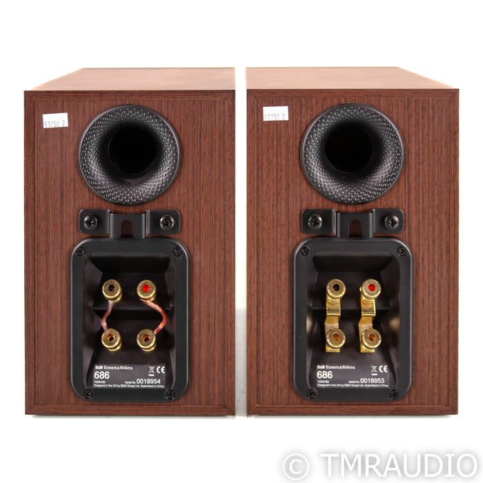 Bowers & Wilkins 686 Bookshelf Speakers; Rosenut Pair
