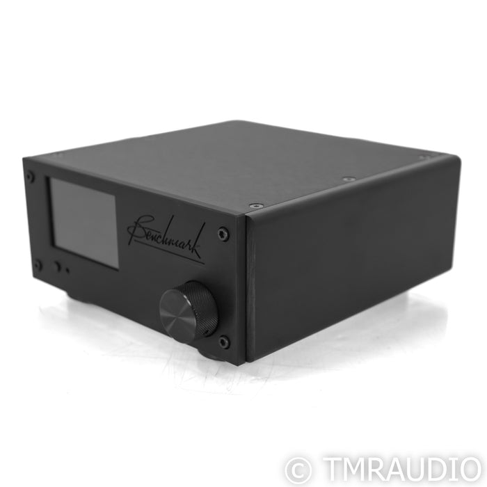 Benchmark LA4 Stereo Preamplifier; Black (Open Box)