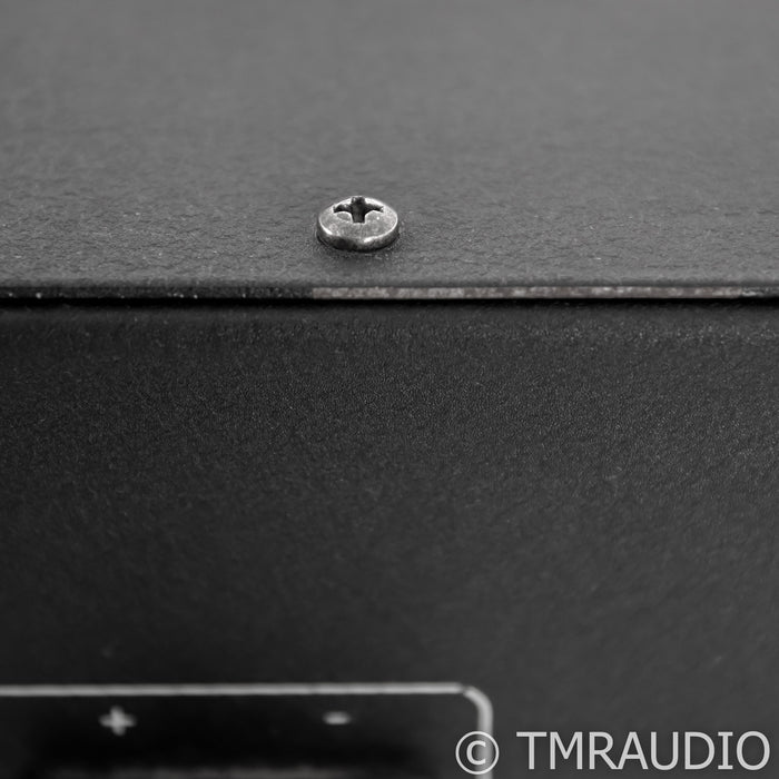 McCormack DNA-225 Platinum Stereo Power Amplifier; Silver