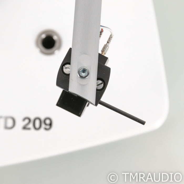 Thorens TD 209 Belt Drive Turntable; White; TAS 267 MM Cartridge (Unused)