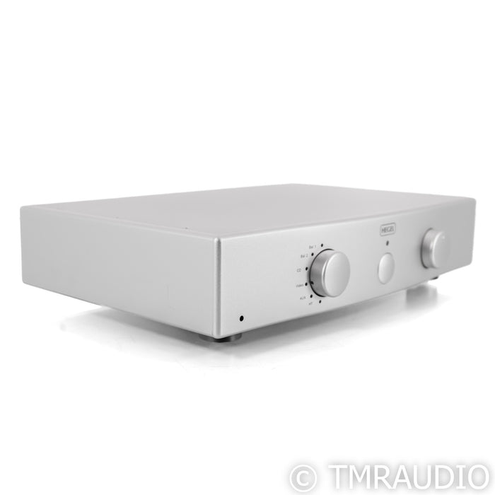Hegel P30 Stereo Preamplifier; Silver