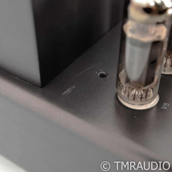 QUAD VA-One+ Stereo Integrated Amplifier; VA-One Plus; DAC