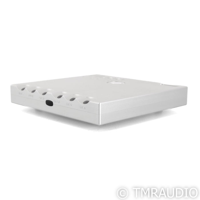 Chord Electronics Huge M Scaler Digital Upscaler; Upsampler; D/D; Silver