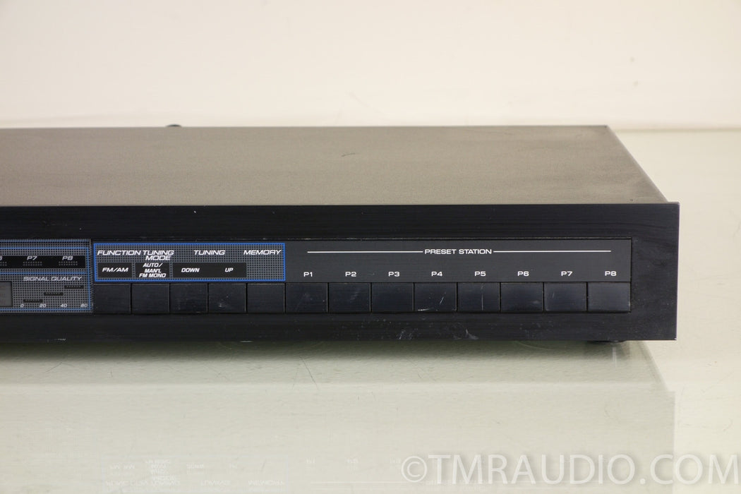 Yamaha T-17 AM/FM Stereo Tuner