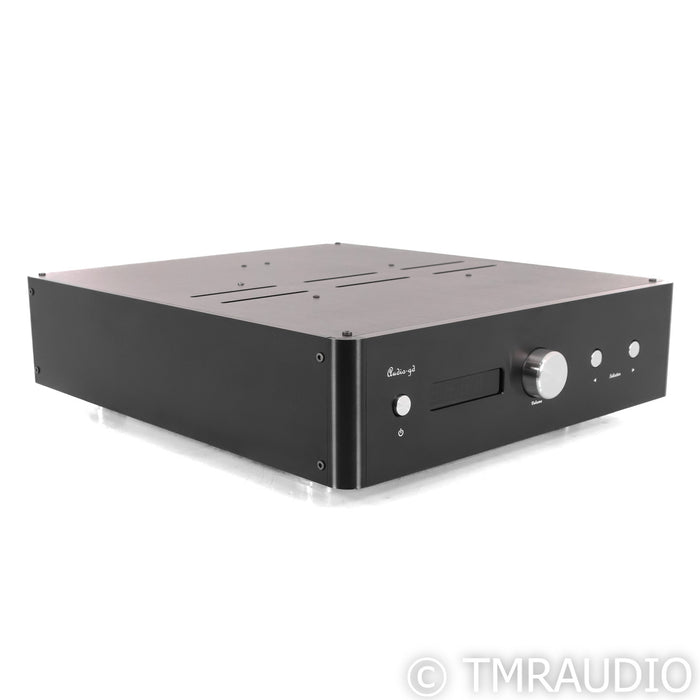 Audio-gd Vacuum HE1 XLR Stereo Tube Preamplifier; Black