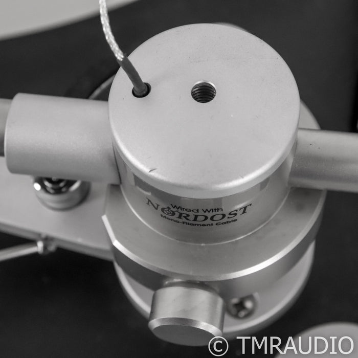 VPI Scout Belt Drive Turntable; JMW-9 Signature Tonearm
