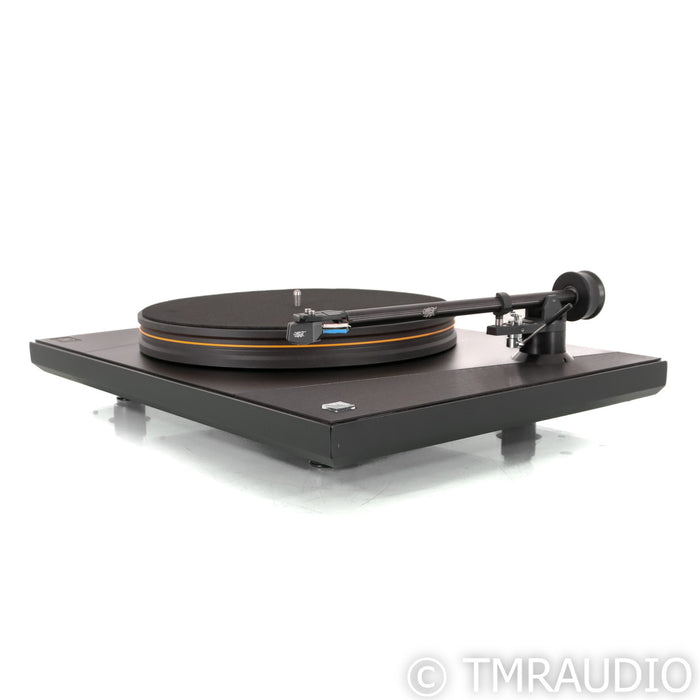MoFi UltraDeck Belt Drive Turntable; MasterTracker MM Cartridge
