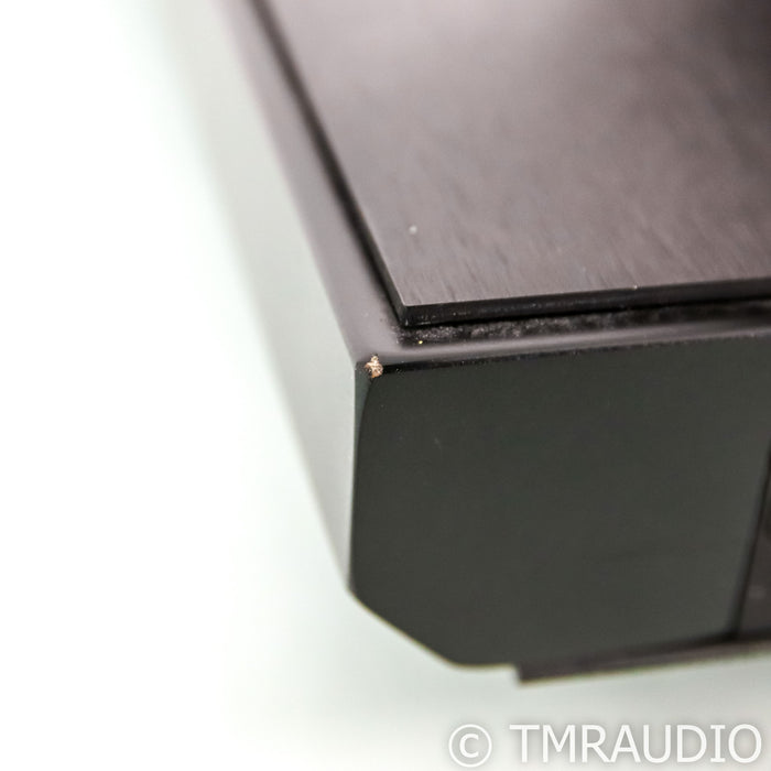MoFi UltraDeck Belt Drive Turntable; MasterTracker MM Cartridge
