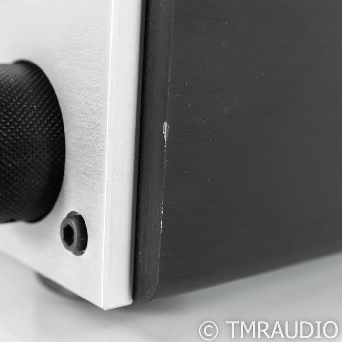 Benchmark HPA4 Headphone Amplifier
