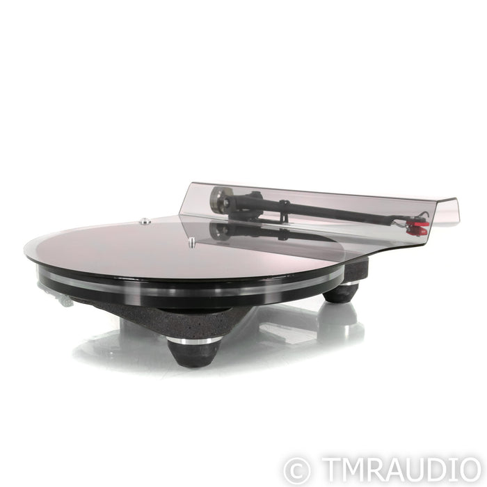 Rega Planar 8 Belt Drive Turntable; P8; RB880 Tonearm; Dynavector MC Cartridge