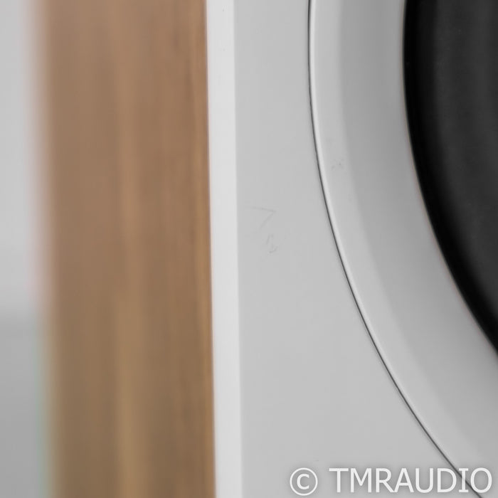 B&W 607 S2 Anniversary Edition Bookshelf Speakers; Oak Pair