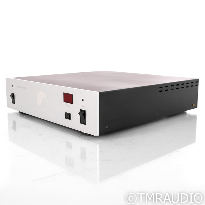 Equitech Model 1.5Q AC Power Line Conditioner