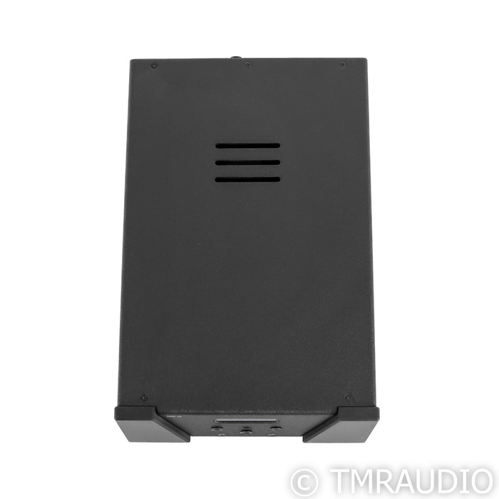 Wyred 4 Sound DAC-2v2 D/A Converter; Femto Clock Upgrade