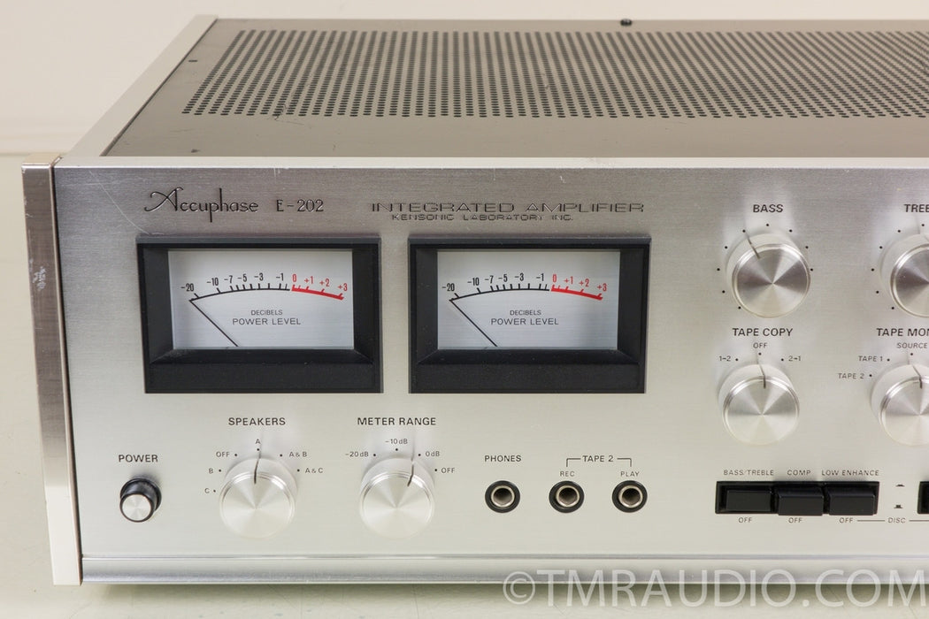 Accuphase E-202 Vintage Stereo Integrated Amplifier