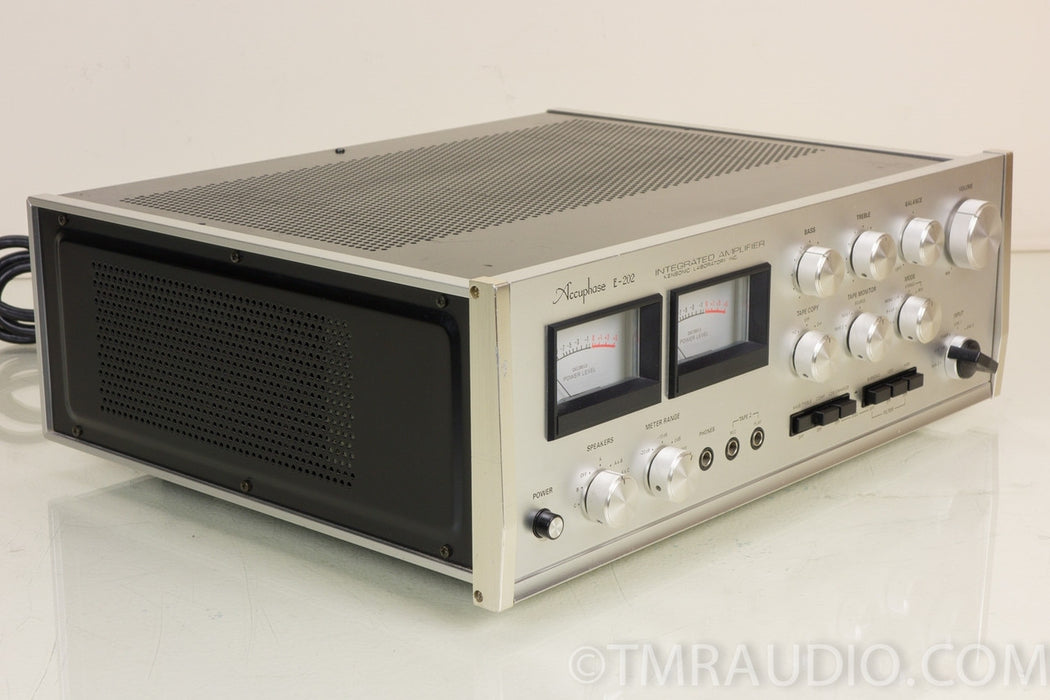 Accuphase E-202 Vintage Stereo Integrated Amplifier